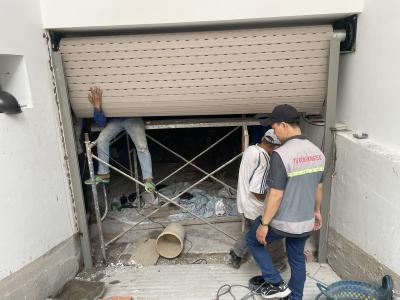 Cửa cuốn khe thoáng Austdoor