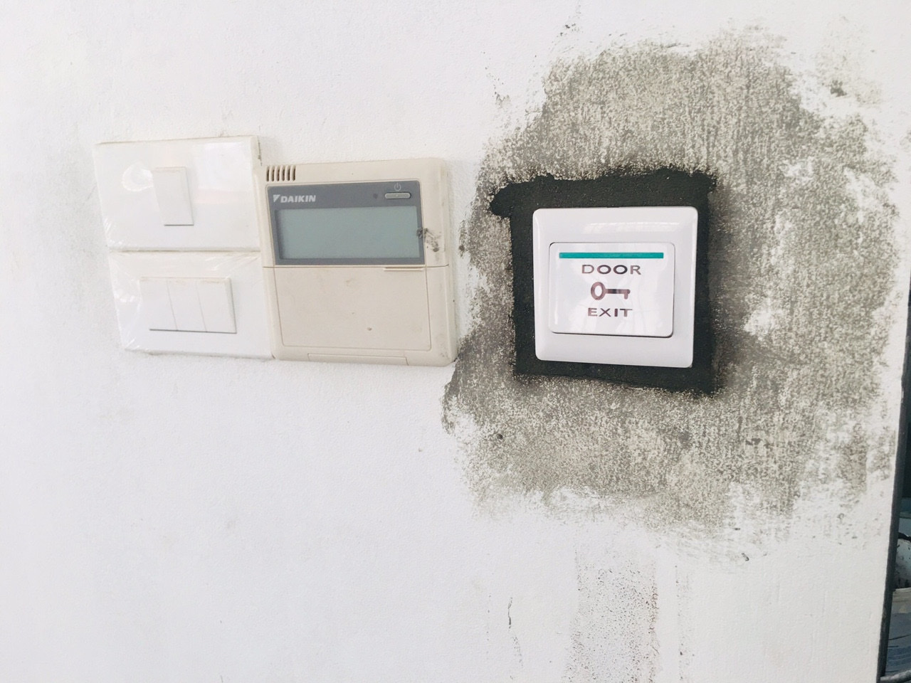 Nút Exit sử dụng cho cổng tự động 